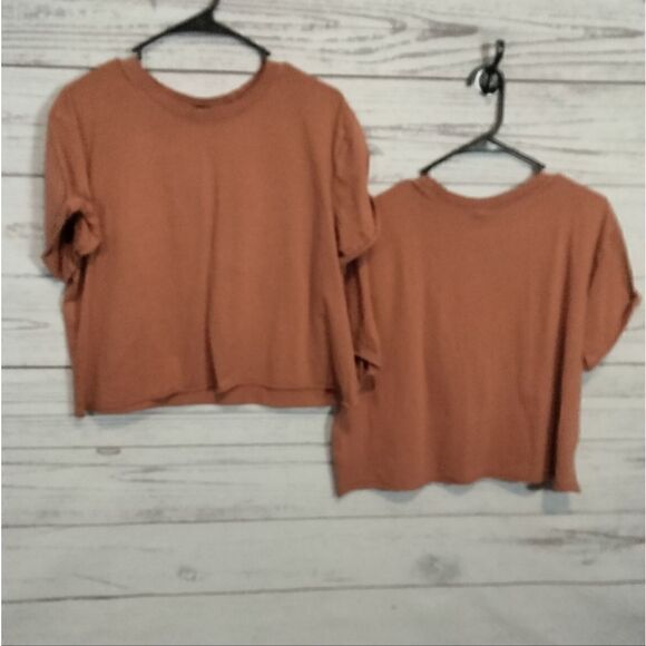 NWT: "Wild Fable" woman's crop tops - Picture 1 of 8